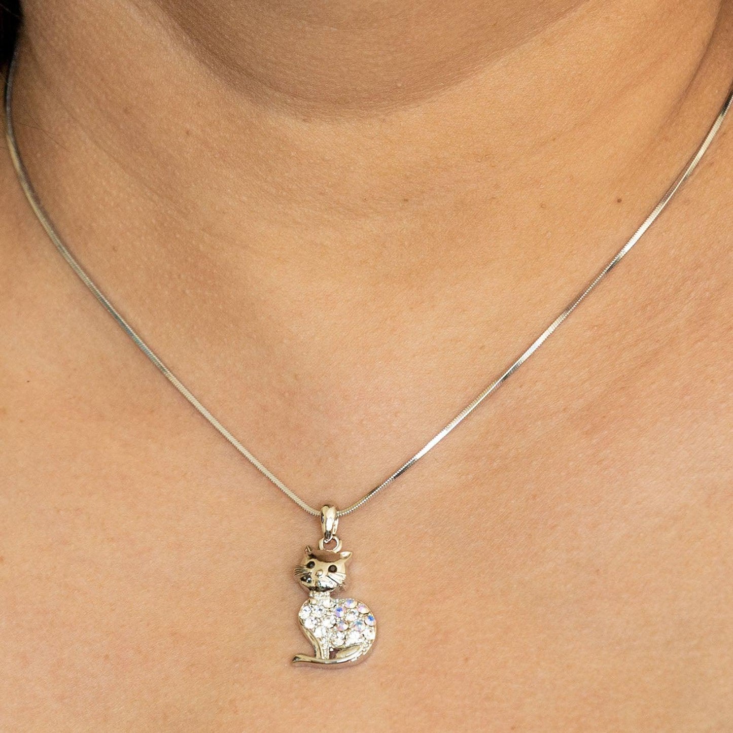 Empire Cove Kitty Cat Pendant Necklace Silver Toned Rhinestone Fashion Jewelry-