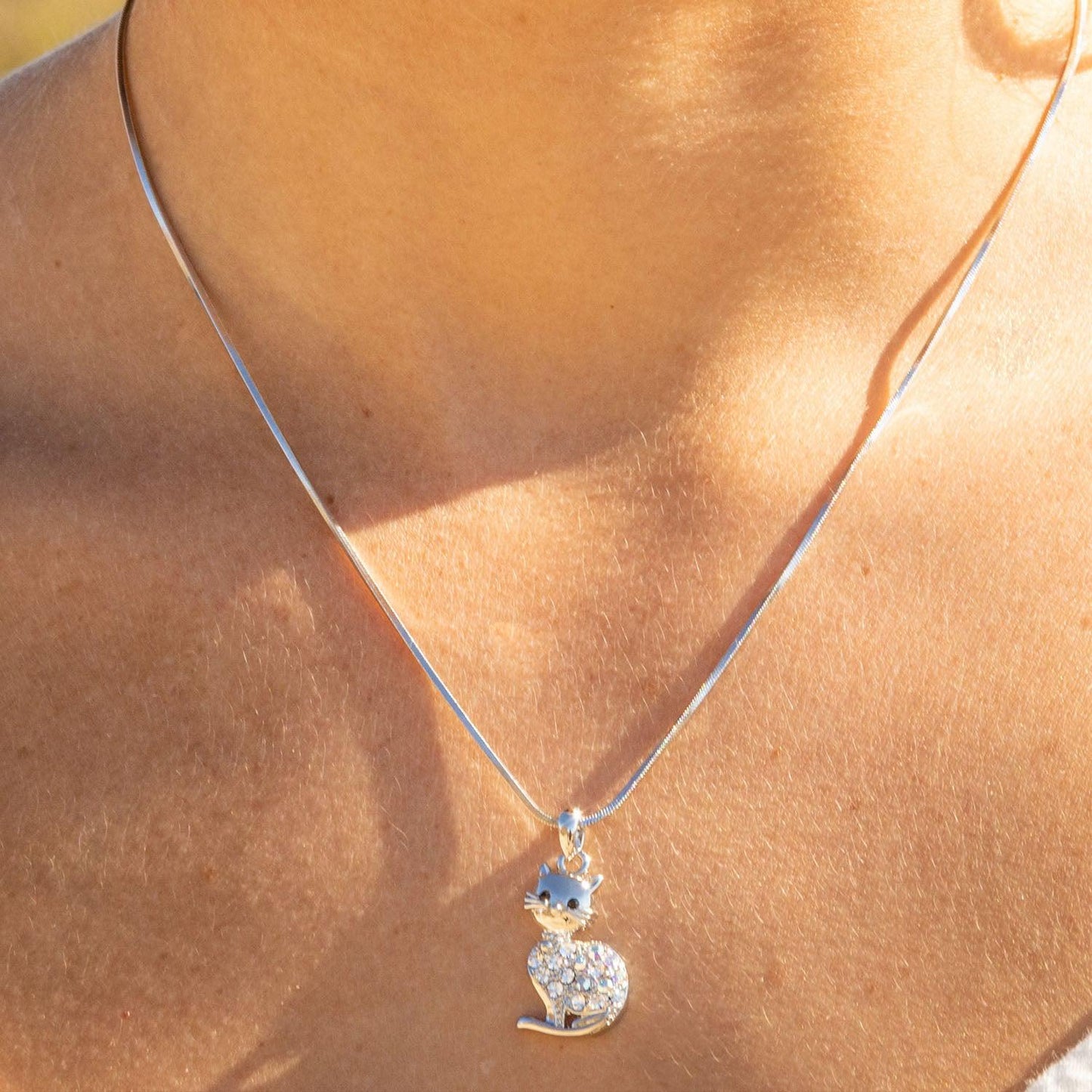 Empire Cove Kitty Cat Pendant Necklace Silver Toned Rhinestone Fashion Jewelry-