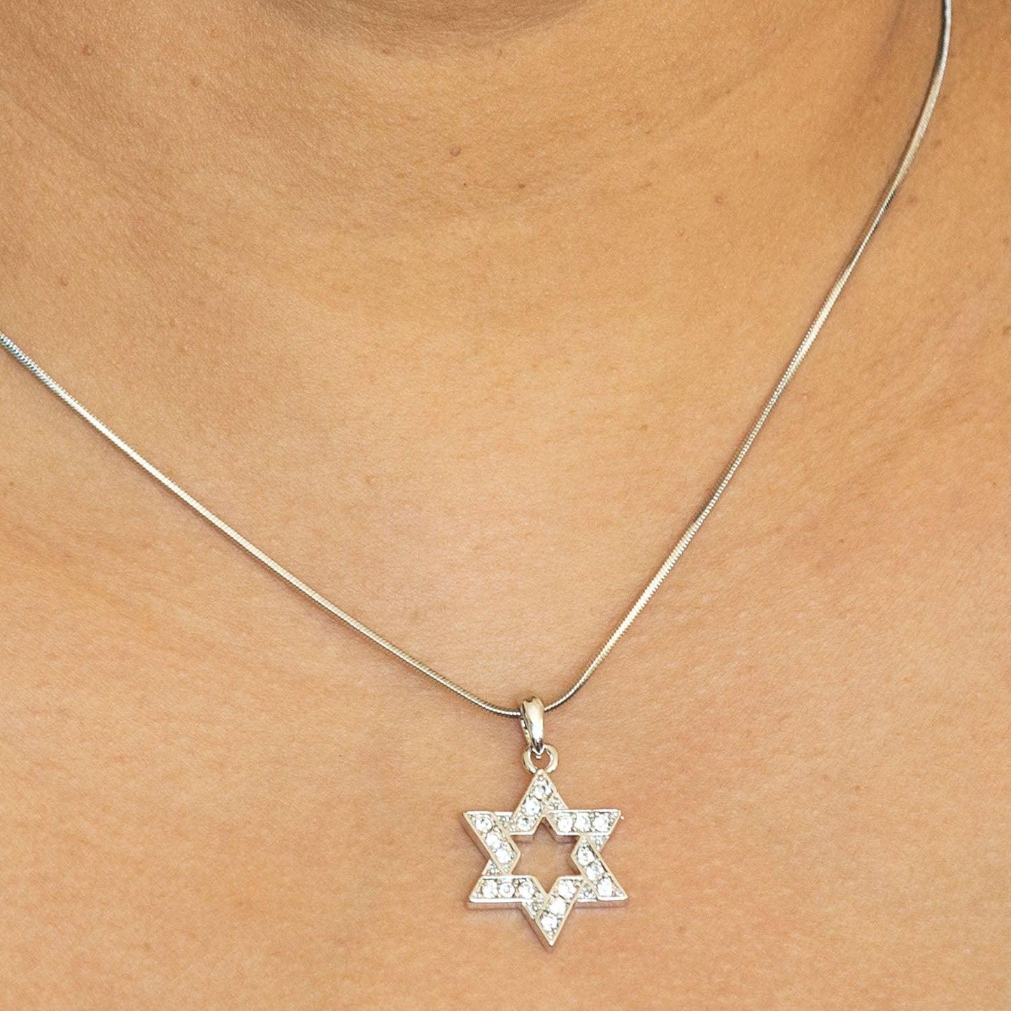 Empire Cove Star Pendant Necklace Silver Toned Rhinestone Fashion Jewelry-