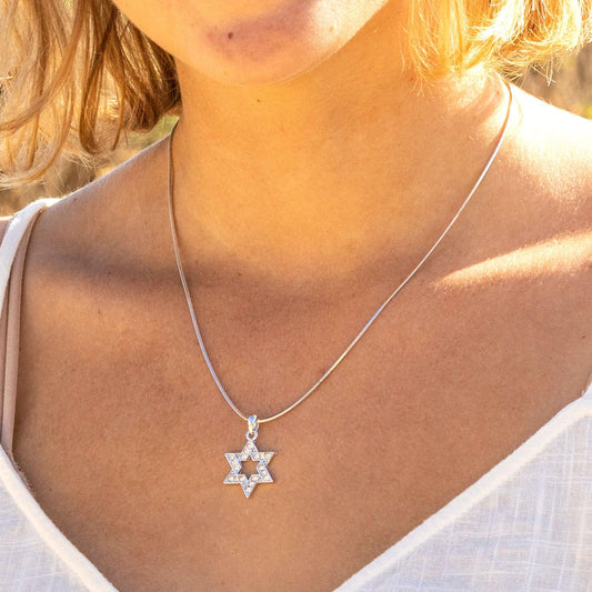 Empire Cove Star Pendant Necklace Silver Toned Rhinestone Fashion Jewelry-