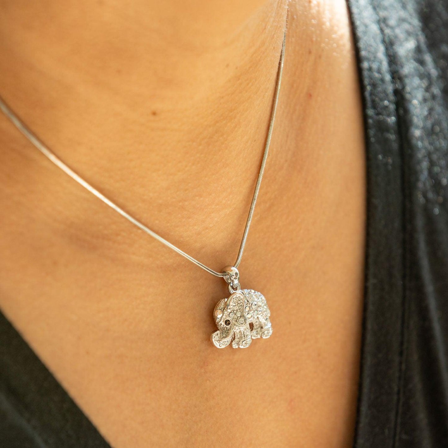 Empire Cove Elephant Pendant Necklace Silver Toned Rhinestone Fashion Jewelry-